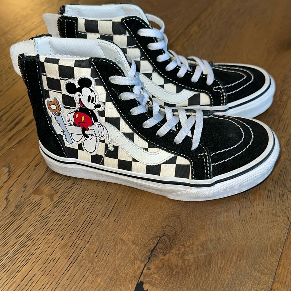 Mickey Vans